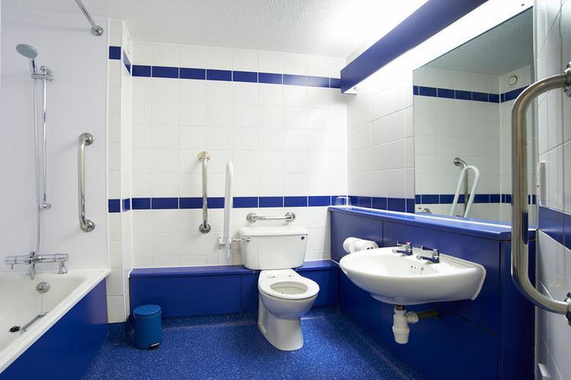 Travelodge Cardiff Airport Barry Eksteriør billede