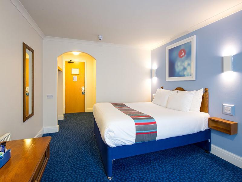 Travelodge Cardiff Airport Barry Eksteriør billede