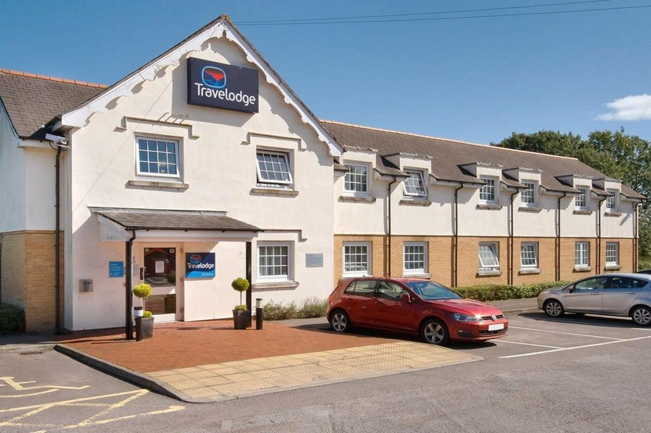 Travelodge Cardiff Airport Barry Eksteriør billede