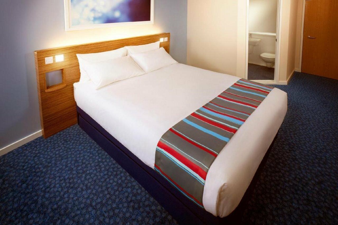 Travelodge Cardiff Airport Barry Eksteriør billede